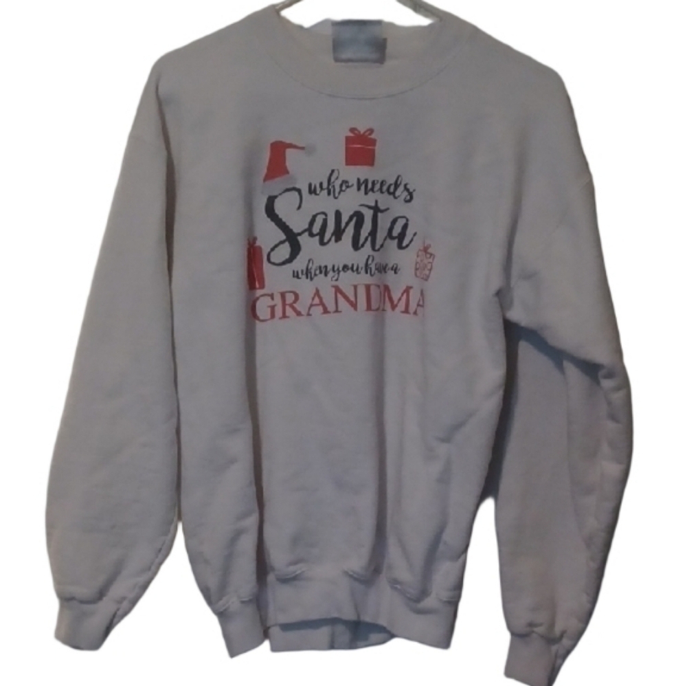 -- Hanes White Holiday Sweatshirt Men's Size Medium Casual